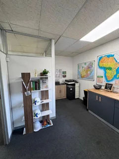  Commercial Property To Rent – Unit 9 Umhlali Plaza 