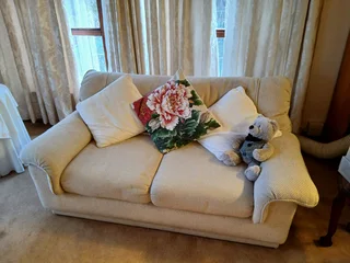 Duncker &amp; Louw Wool Cream 3 piece couch set