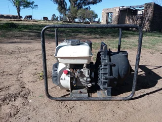 Honda gp160 5hp   furtelizer pump