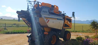Pellenc Optimum L8 Grape Harvester with Destemming and Sorting on board
