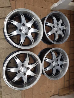 EVO 15" mags 4/100 PCD 15 inch.