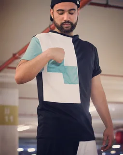 Skilled/Qualified Seamstress with own Machine