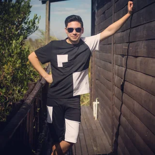 Skilled/Qualified Seamstress with own Machine