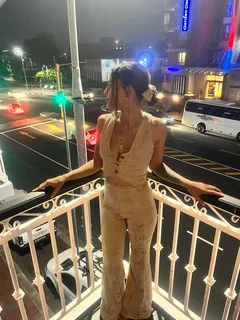 Skilled/Qualified Seamstress with own Machine