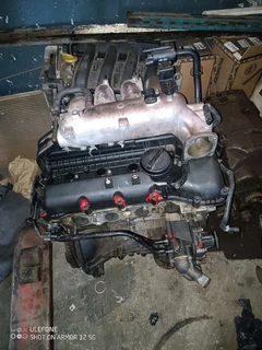Hyundai H1 G4KG spripping  engine for spares