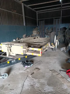 Car towing trailer very strong and almost new