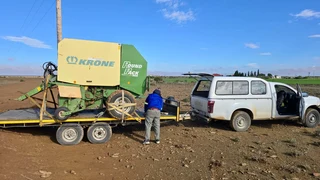Transport with pick up and trailer