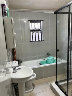 3 Bedroom House to rent In Harare, Khayelitsha