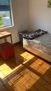 Woodstock Zonnebloem Single Rooms