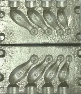 sinker moulds for fishermen to make their own easy and cheap sinkers