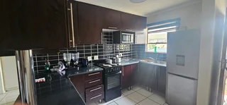 o&#39;&#39;Townhouse on Berger Street in Vorna Valley Midrand available immediately for student