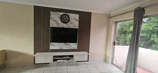 o&#39;&#39;Townhouse on Berger Street in Vorna Valley Midrand available immediately for student