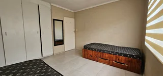 o&#39;&#39;Townhouse on Berger Street in Vorna Valley Midrand available immediately for student