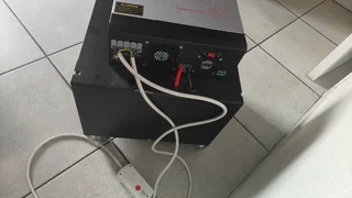 Axpert Type Pure Sine 3000VA Inverter Trolley &#43; 2x 100Ah LITHIUM Battery KIT