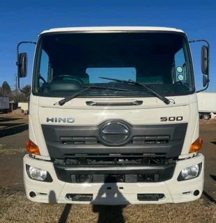 2019 Hino 500 1627