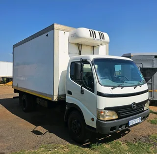 2011 Hino 300 814 Refrigerator Truck