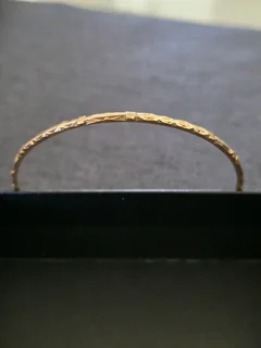 18ct Gold Bangle Jewelry