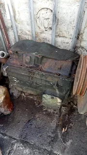 1984 UG780 Nissan Diesel Complete Engine for sale or breaking up for spares 2 extra gearboxes