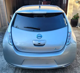 2016 Nissan Leaf Hatchback