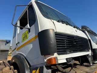 Mercedes Cabs V series &amp; Powerliner