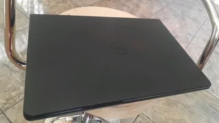 Dell i5 laptop 512GBSSD 8GBRAM FULLHD