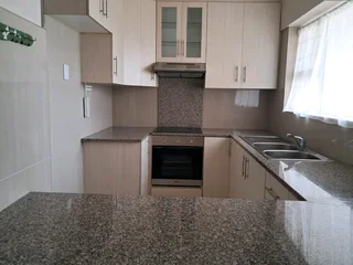 Stunning unit in sought after High Tide