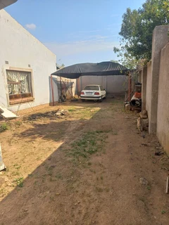 VERY SPACIOUS 3 BED HOUSE FOR SALE SOSHANGUVE BLOCK X