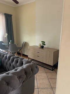 1 bedroom in a 2 bedroom apartment available ( PTA EAST faerie glen) fully furn