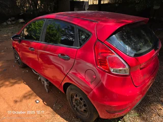 2013 Ford Fiesta Hatchback