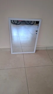 White mirror 75 cm x 55 cm