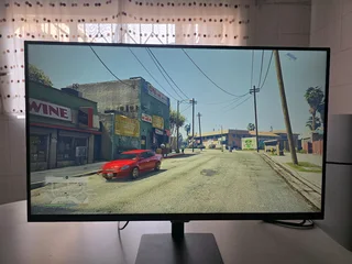 Samsung 32 inch M5 smart monitor Price is R4999