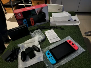 Nintendo switch complete with docking station R4999