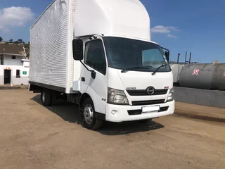 Hino 300 815 Automatic LWB
