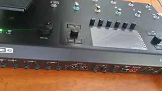 Line 6 Helix LT multi effects pedal