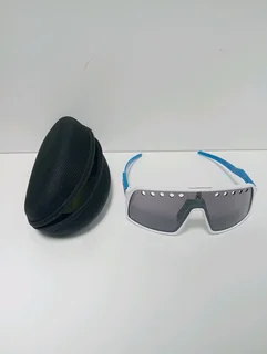 Men sunglasses