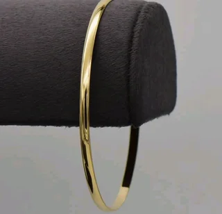 9ct gold bangle 3mm