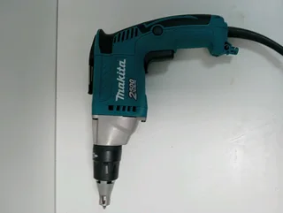 Makita impact driver drill