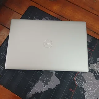 Dell latitude 5520 11th Gen i7 | 512GB |16GB