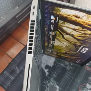 Dell latitude 5520 11th Gen i7 | 512GB |16GB