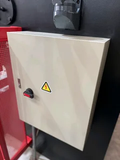 Plate bending machine