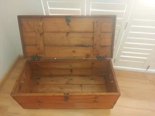 Oregon Pine Blanket box