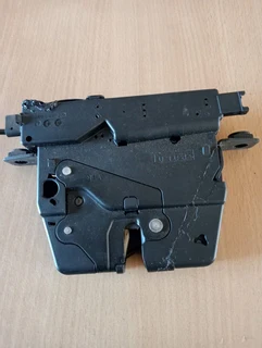 BMW F30 320i, OEM Tailgate Lock