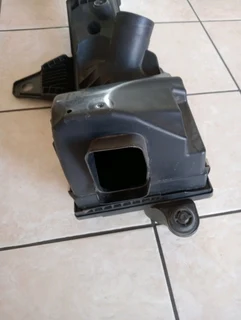 BMW F30 320i, OEM Airfilter Box for N20B20 engine