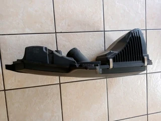 BMW F30 320i, OEM Airfilter Box for N20B20 engine