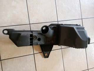 BMW F30 320i, OEM Airfilter Box for N20B20 engine