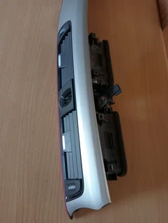 BMW F30 320i, OEM dashboard trim a/c central &amp; driver&#39;s side air vent