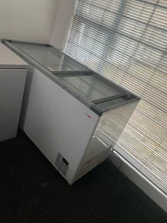 Display Freezer Like New