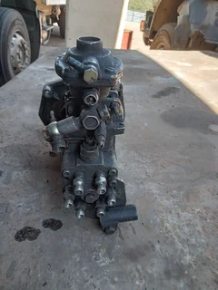 Man M2000 D8026 injector pump manual pump 0837865082