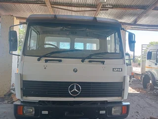 Mercedes Benz econoliner 1214