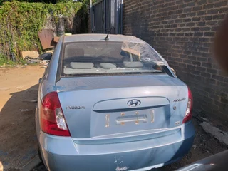 Hyundai accent 1.6 stripping for part